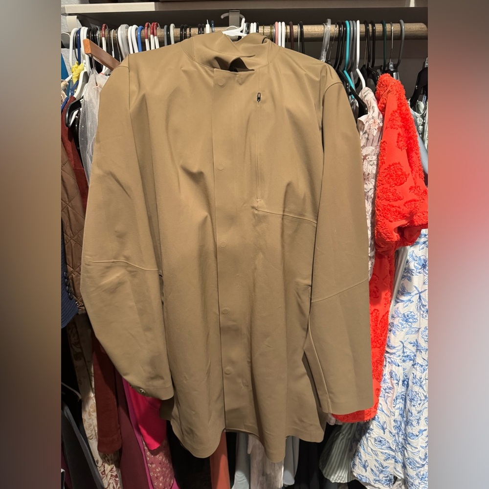 Lululemon venture coat